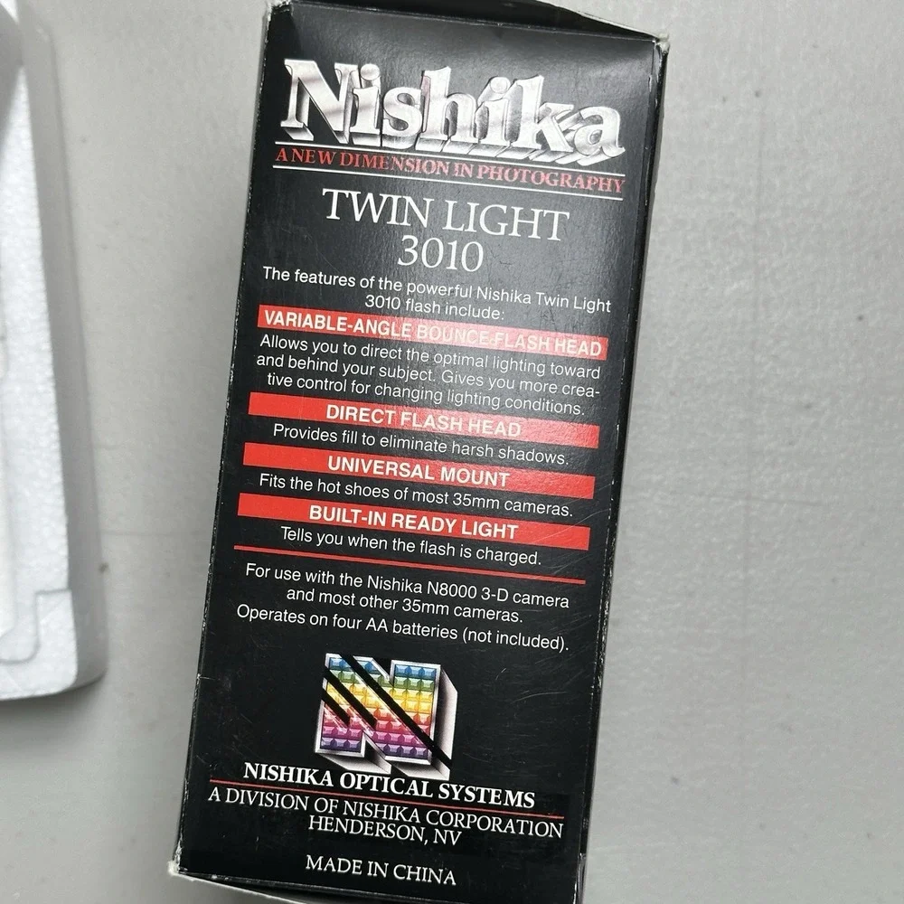 Nishika box flash